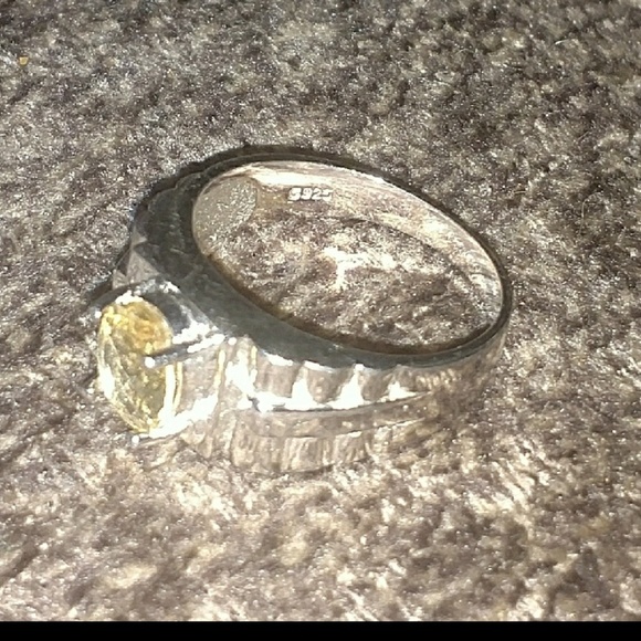 Sterling silver ring - Picture 2 of 5